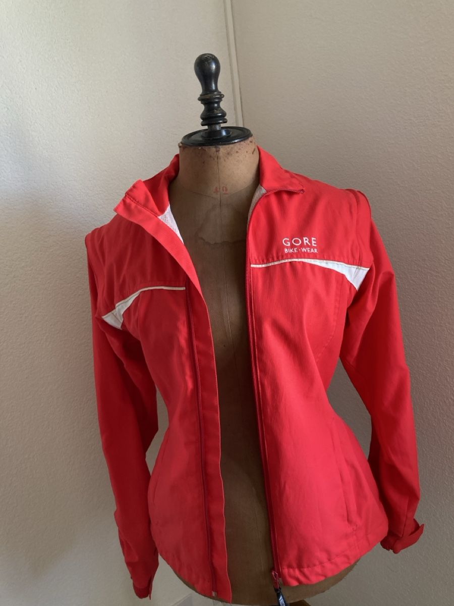 Giacche: Rote GORE Bikejacke Grösse S – Usato da Muttenz venduto da Katrin0111