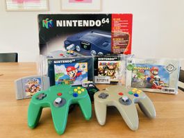 Nintendo 64 -4 games - 3 controller