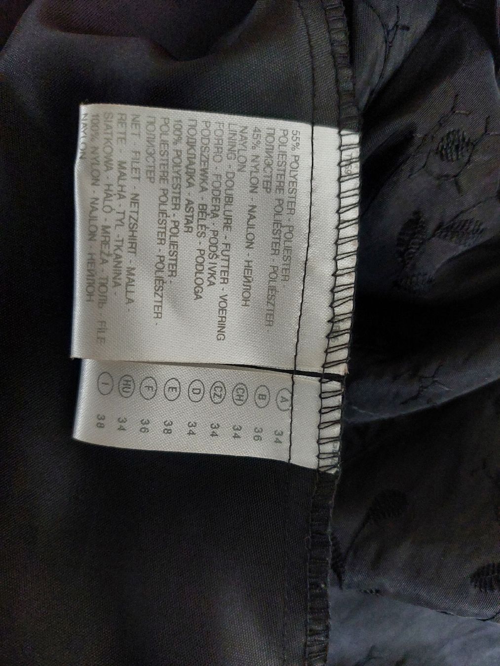 C&A Kleider: Kleid mit Pailetten, Grösse 34, fast neu – Neu (gemäss Beschreibung) aus Zürich von mi.ha.6 6