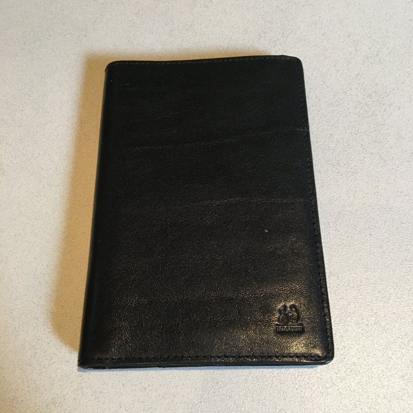 Brieftaschen: Mignon, Paris : portefeuille, cuir noir – Neu (gemäss Beschreibung) aus APPLES von az02