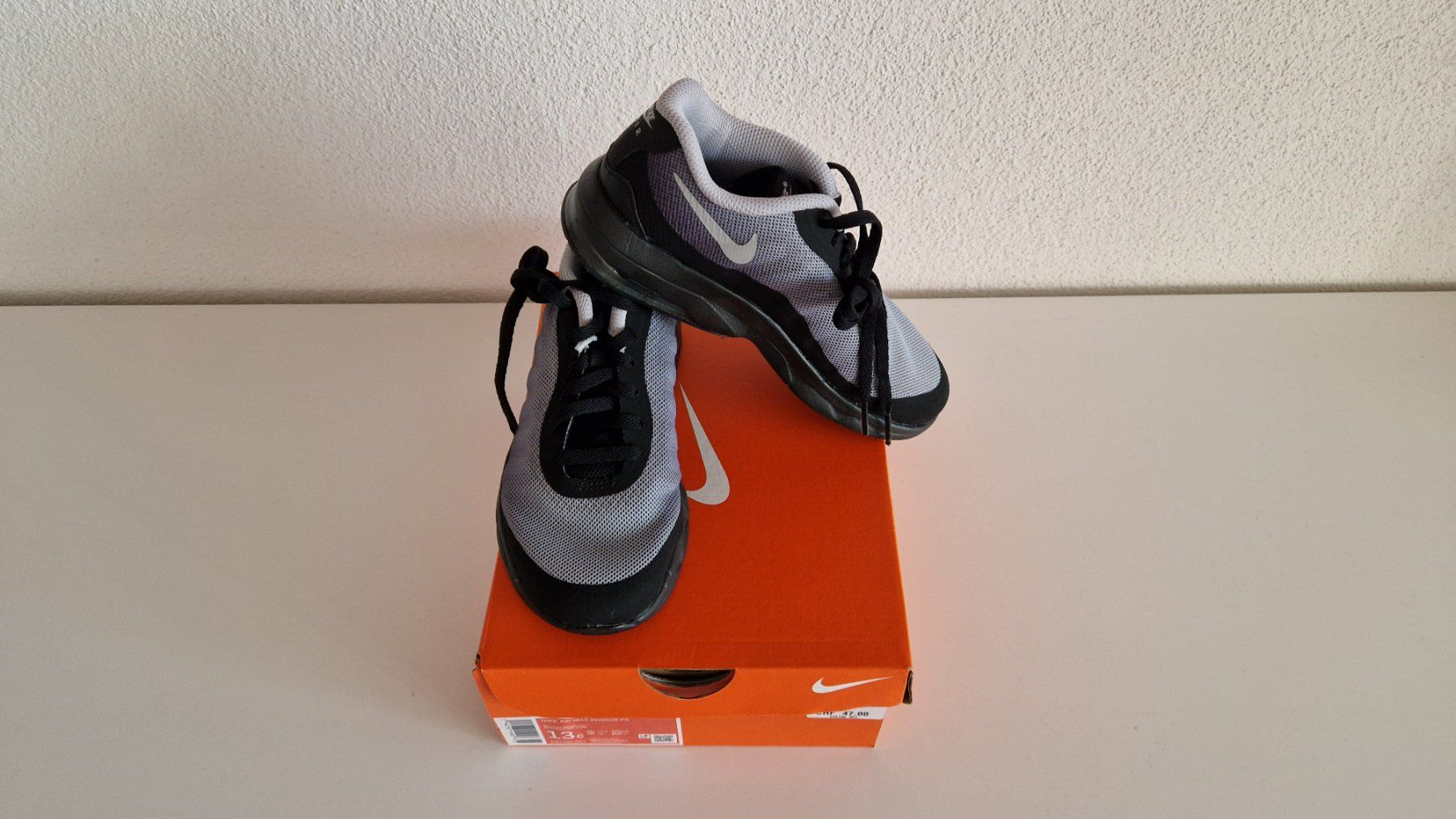 Nike Schuhe für Jungen: Sneaker AIR MAX INVIGOR von NIKE Gr. 31 neu – Neu und originalverpackt aus Baar von rebeli6340 1