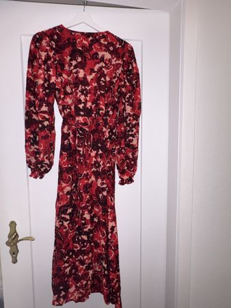 Rotes Kleid