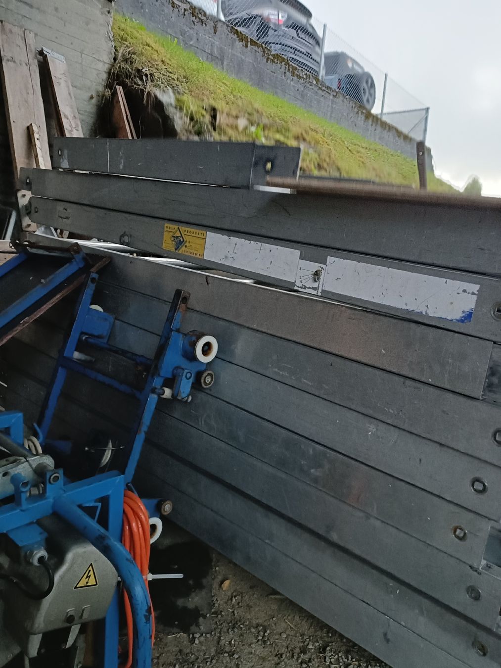 Tutti gli attrezzi: Dachdecker Lift  – Usato da Sihlbrugg venduto da Z...D 7
