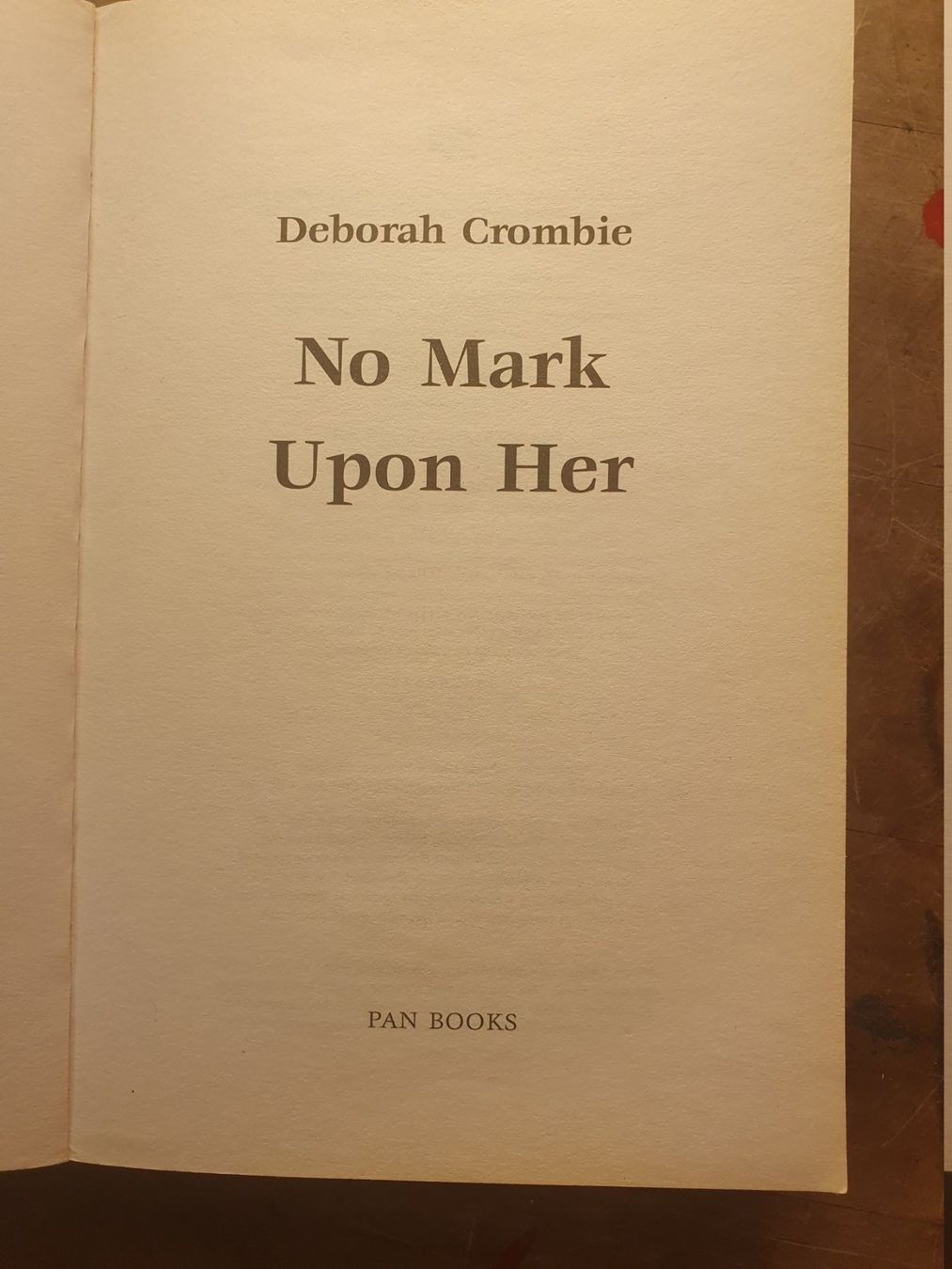 Libri: No Mark Upon Here - Deborah Crombie – Usato da Zürich venduto da loosebone 3