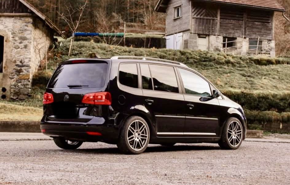 VW Automobili: VW Touran – Usato da Lauerz venduto da ant_5h95 1