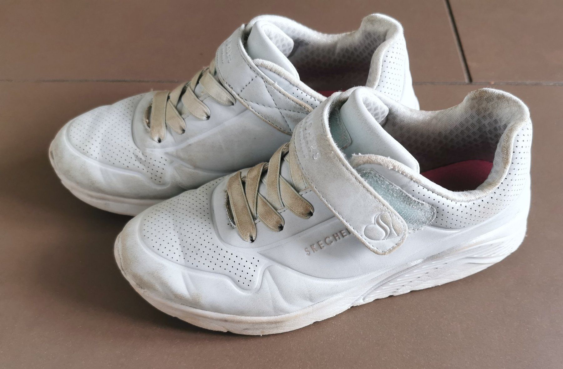Skechers Schuhe für Mädchen: Skechers Gr. 36 hellblau – Gebraucht aus Jona von Loki40 1