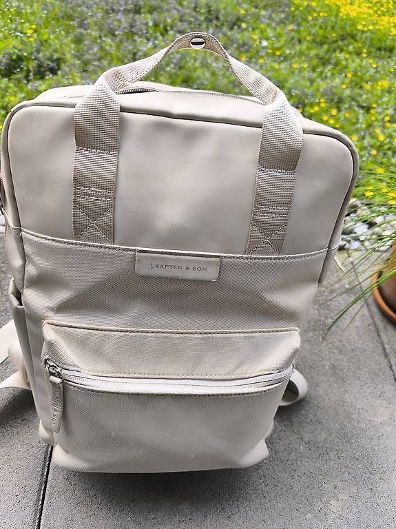 Zaini: Kapten & Son Bergen Sandstone Rucksack – Usato da Ipsach venduto da Rogado
