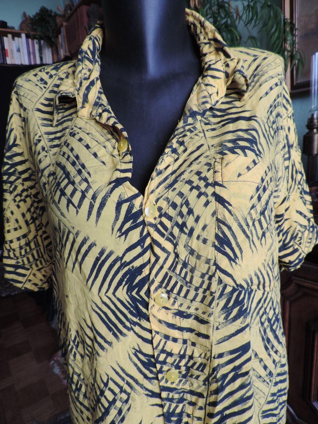 Blusen: blouse jaune tropicale Luna May – Gebraucht aus Genève von Axelle333 7