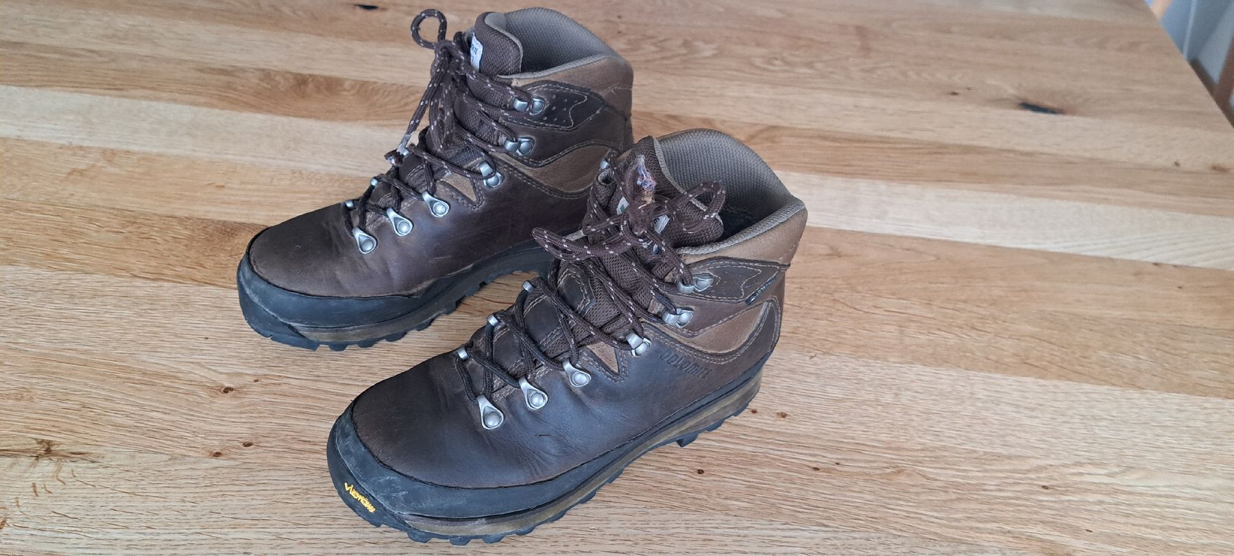 Dolomite Herrenschuhe: Wanderschuhe Dolomite Grösse 37.5 – Gebraucht aus Wallisellen von DoLiDa 1