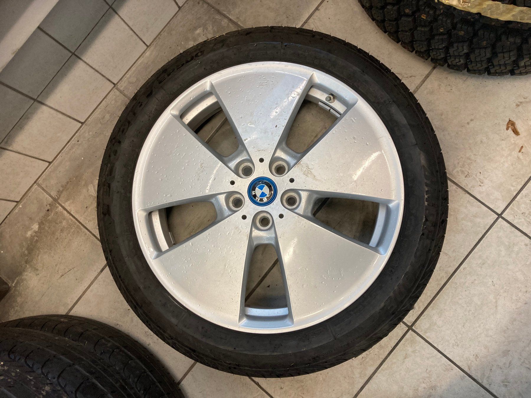 BMW Pneus & Kompletträder: BMW I3 Sommerräder 155/70R19 – Gebraucht aus Cham von WB2223 3
