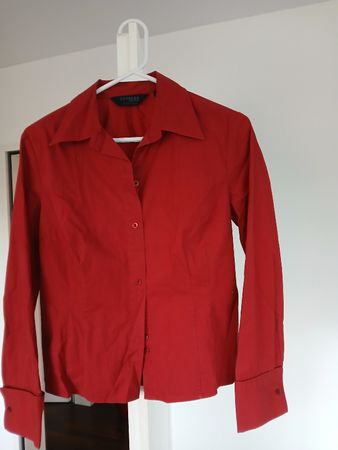 Express stretch shirt, size S, red. Great for autumn!