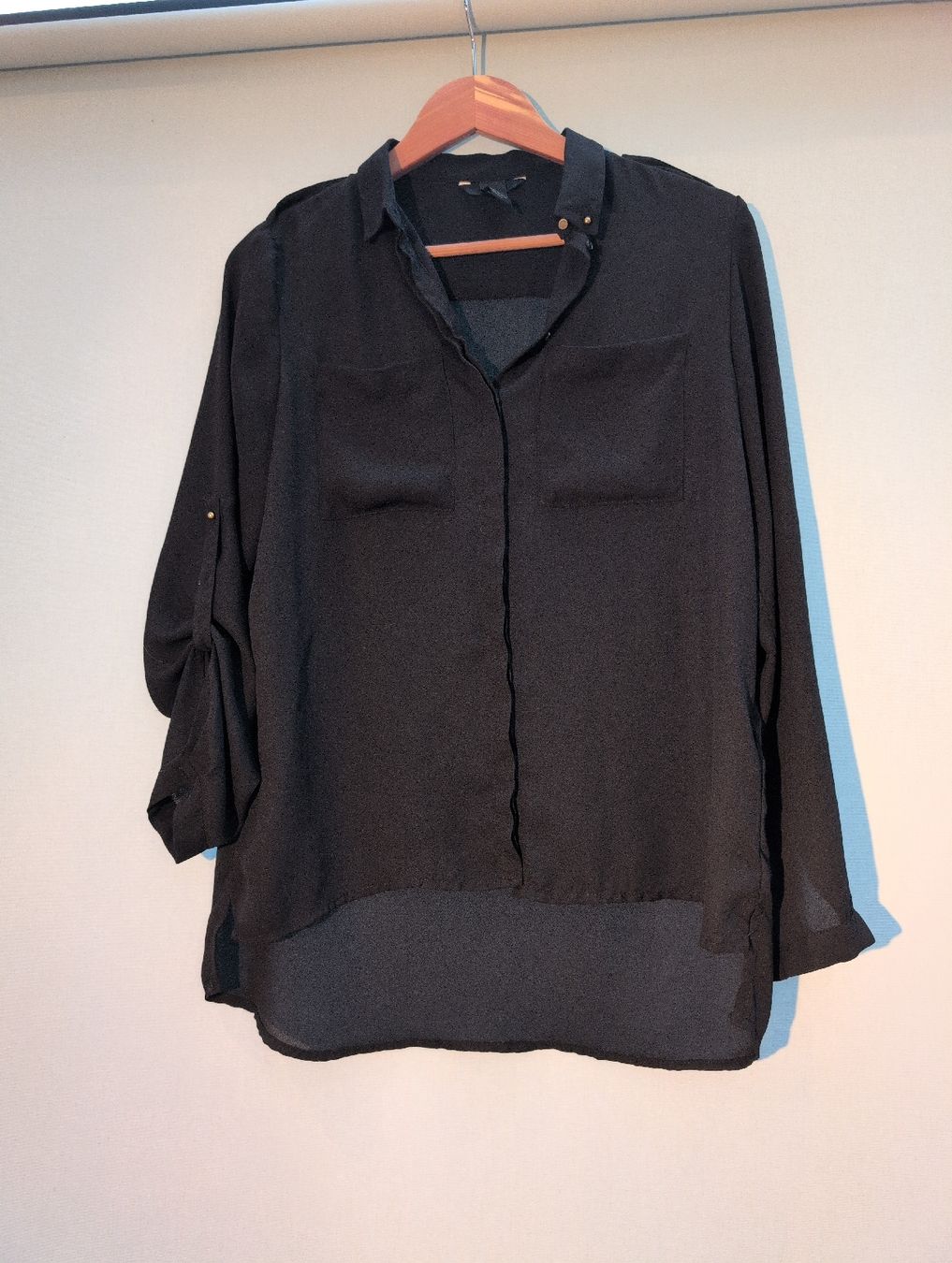 H&M Camicette: Schwarze Bluse von H&M, Grösse 34 – Usato da Kirchberg BE venduto da lauraflu