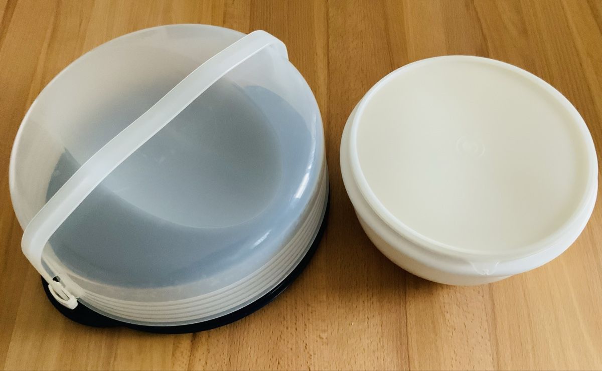 Tupperware Contenitori & Simili: Tupperware Tortenbehälter und Hefeteig Schüssel – Usato da Lufingen venduto da lotzstef