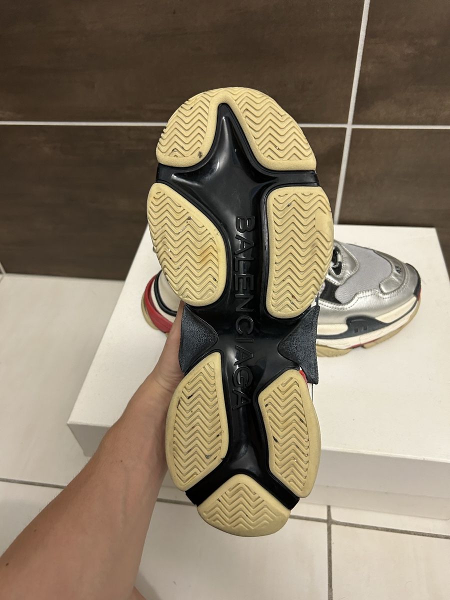 Balenciaga Herrenschuhe: Balenciaga Triple S – Gebraucht aus Minusio von Leandroz 3