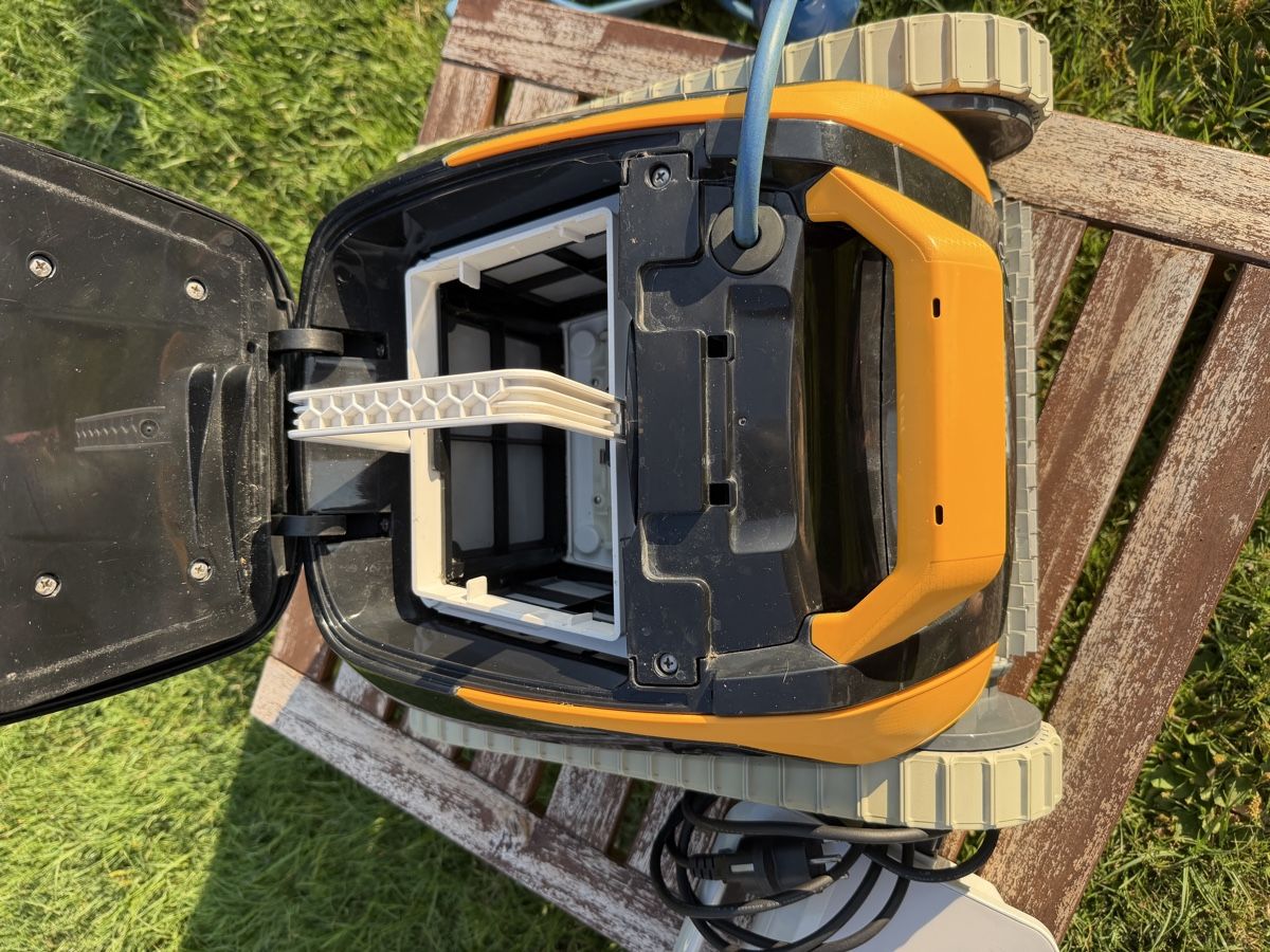 Dolphin Accessori per Piscine: Maytronics Dolphin E20 Poolroboter – Usato da winkel venduto da Sx250 3