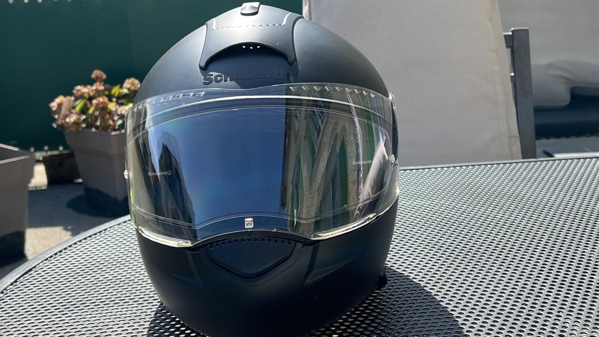 Schuberth Casques & visières: Schubert Klapphelm Matt Schwarz - Top Zustand! – Neuf (Voir description) à St. Gallen par beaverhouse