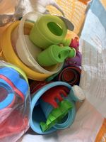 Sandspielzeug Set Eimer Giesskanne bunt gebraucht ohne Sack