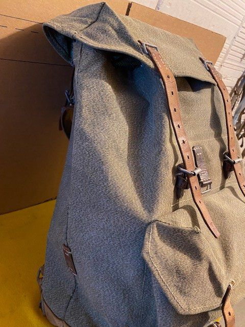 Schweizer Armee Zaini: MILITÄR RUCKSACK  CH ARMEE – Usato da Chur venduto da silbermon 1
