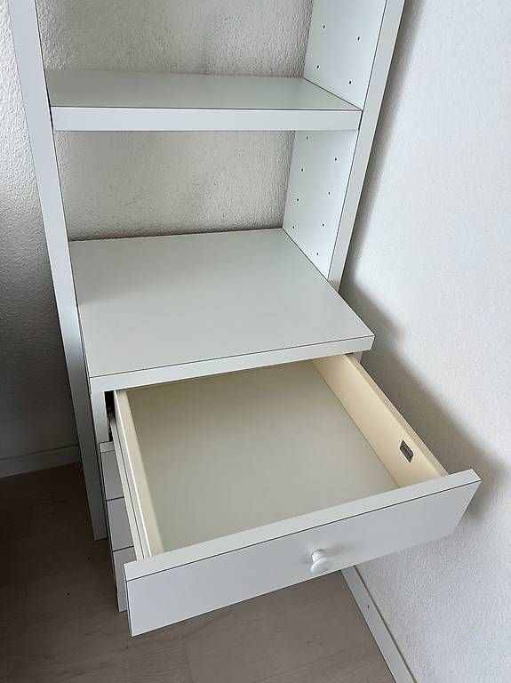 Scaffali: Bücherregal mit 4 Schubladen – Usato da Meggen venduto da isa_s86v 4
