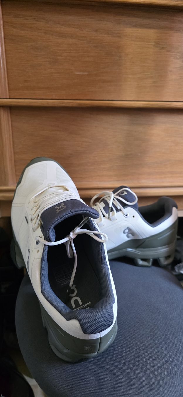 Herrenschuhe: On Cloud cloud venture waterproof no excuses – Neu (gemäss Beschreibung) aus Chur von ACE18 4