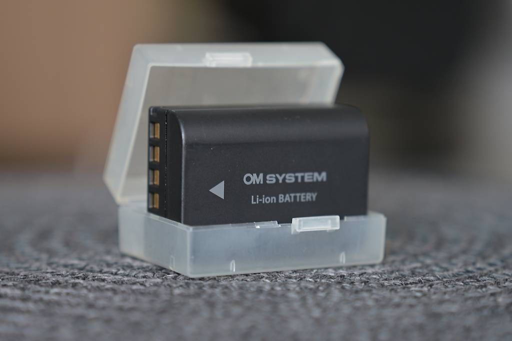 Olympus Batterie: Olympus / OM System BLX-1 Batterie – Usato da Dübendorf venduto da seadart