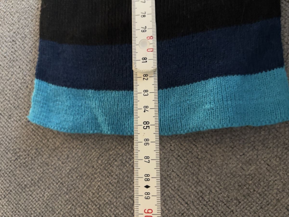 Altro abbigliamento per bambina: Neuer Winter Schal, gestreift, warm, weich – Nuovo (secondo la descrizione) da Urdorf venduto da leoale 2