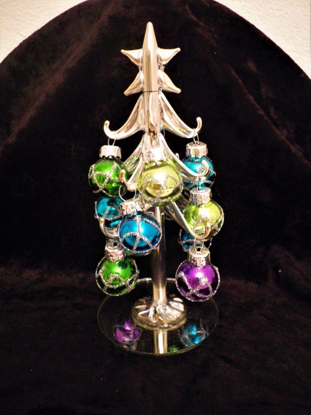 Tutte le decorazioni: Glas-Tannenbaum – Nuovo e nell'imballaggio originale da Reinach BL venduto da Annodomini