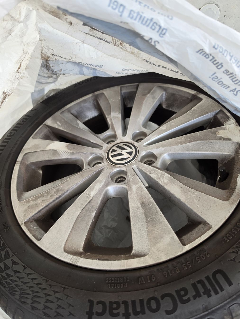 Volkswagen Pneus & Kompletträder: VW Rad – Gebraucht aus Schönenwerd von Vittel10 1