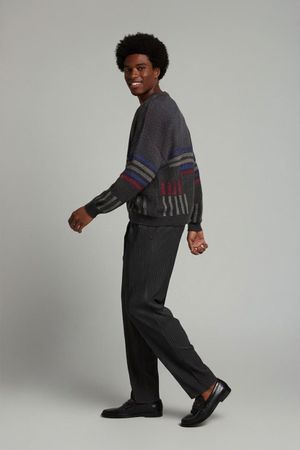 Vintage Pullover mit Grafik und „Entertainment“-Logo,