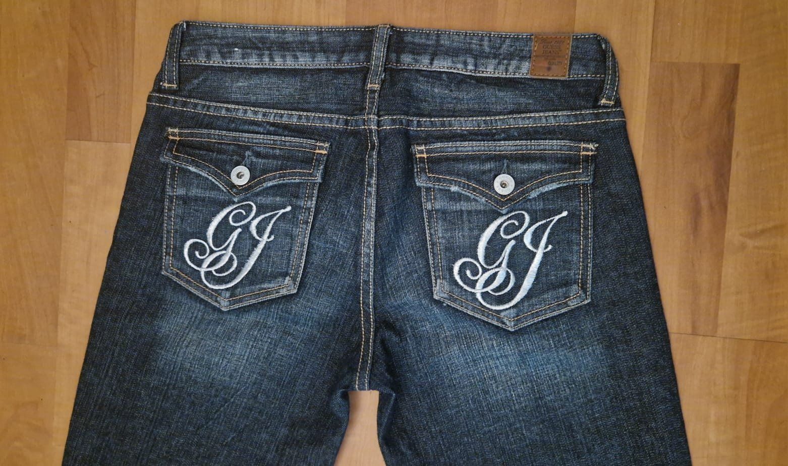 Guess Jeans: Guess Lowrise jeans – Usato da Effretikon venduto da Freedom2025