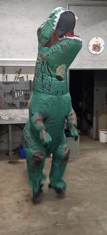 Costumes: Dino kostüm – D'occasion à Kallnach par Xx219