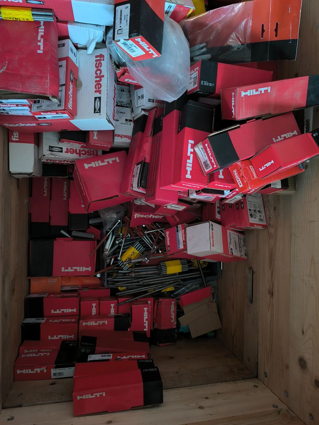 Hilti Tutti gli attrezzi: Schrauben Restposten – Usato da Wangen bei Olten venduto da vch_m5z7 2