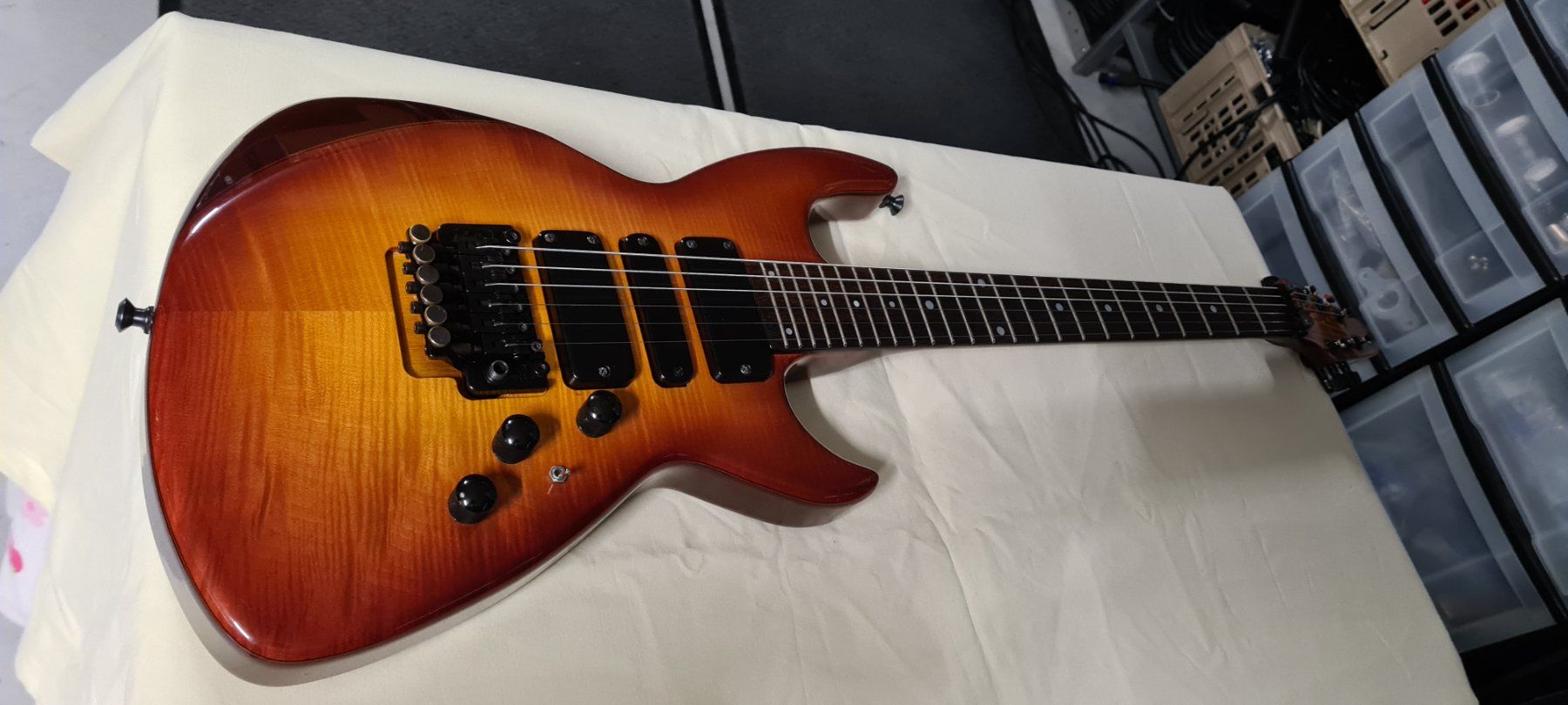 Strumenti musicali: E-Gitarre Cris Larkin ASAD RS – Usato da Wallisellen venduto da Roci1