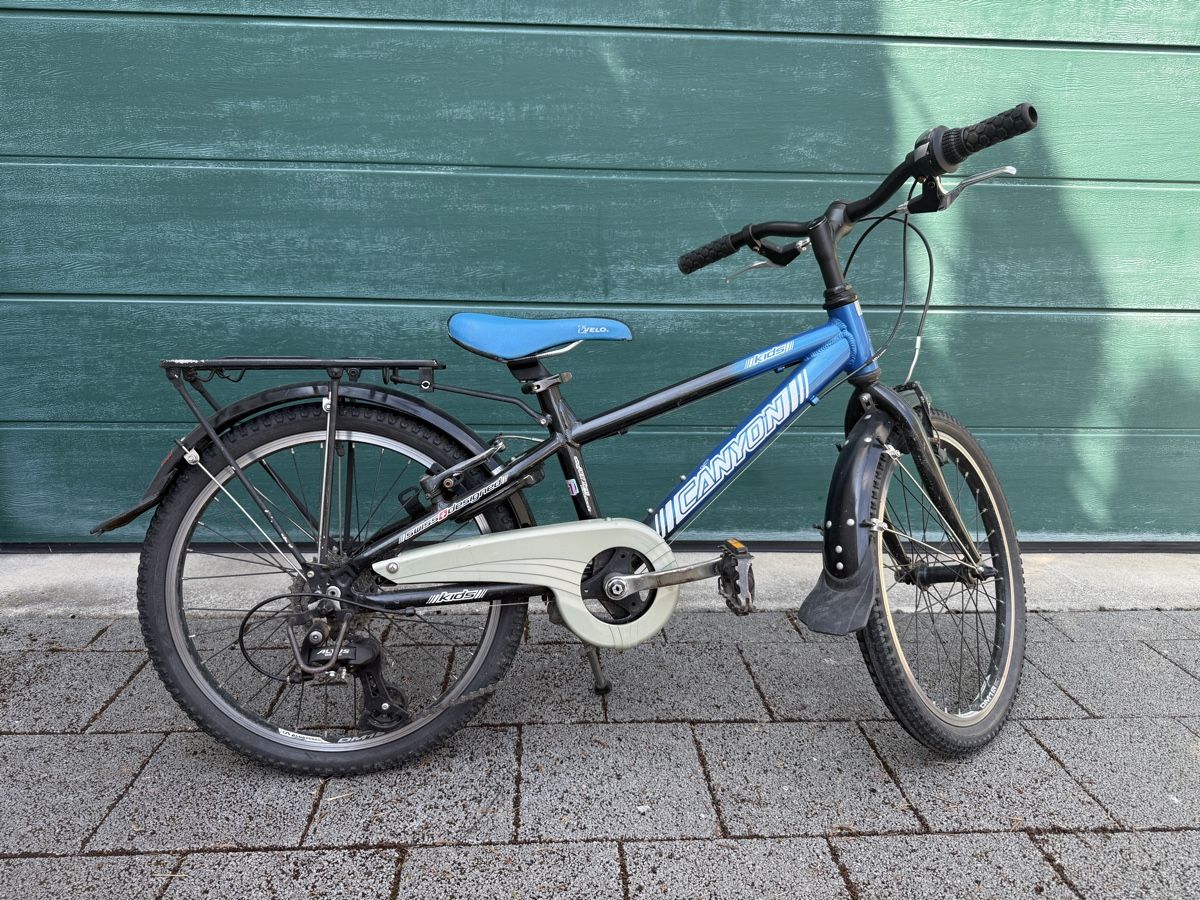 Velos: Kinderfahrrad 18 Zoll – Gebraucht aus Niederbipp von Pearl01