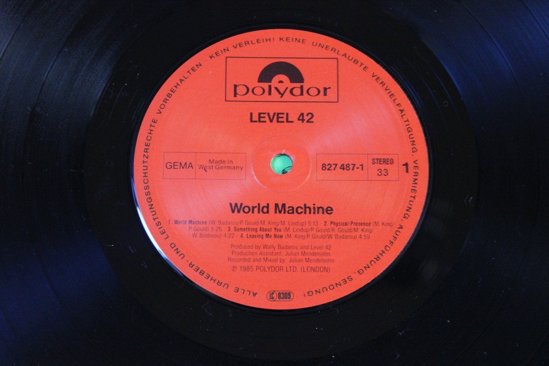 Schallplatten: Level 42 - World Machine  LP Vinyl (12") 1985 – Gebraucht aus Tübach von JamesStone 3