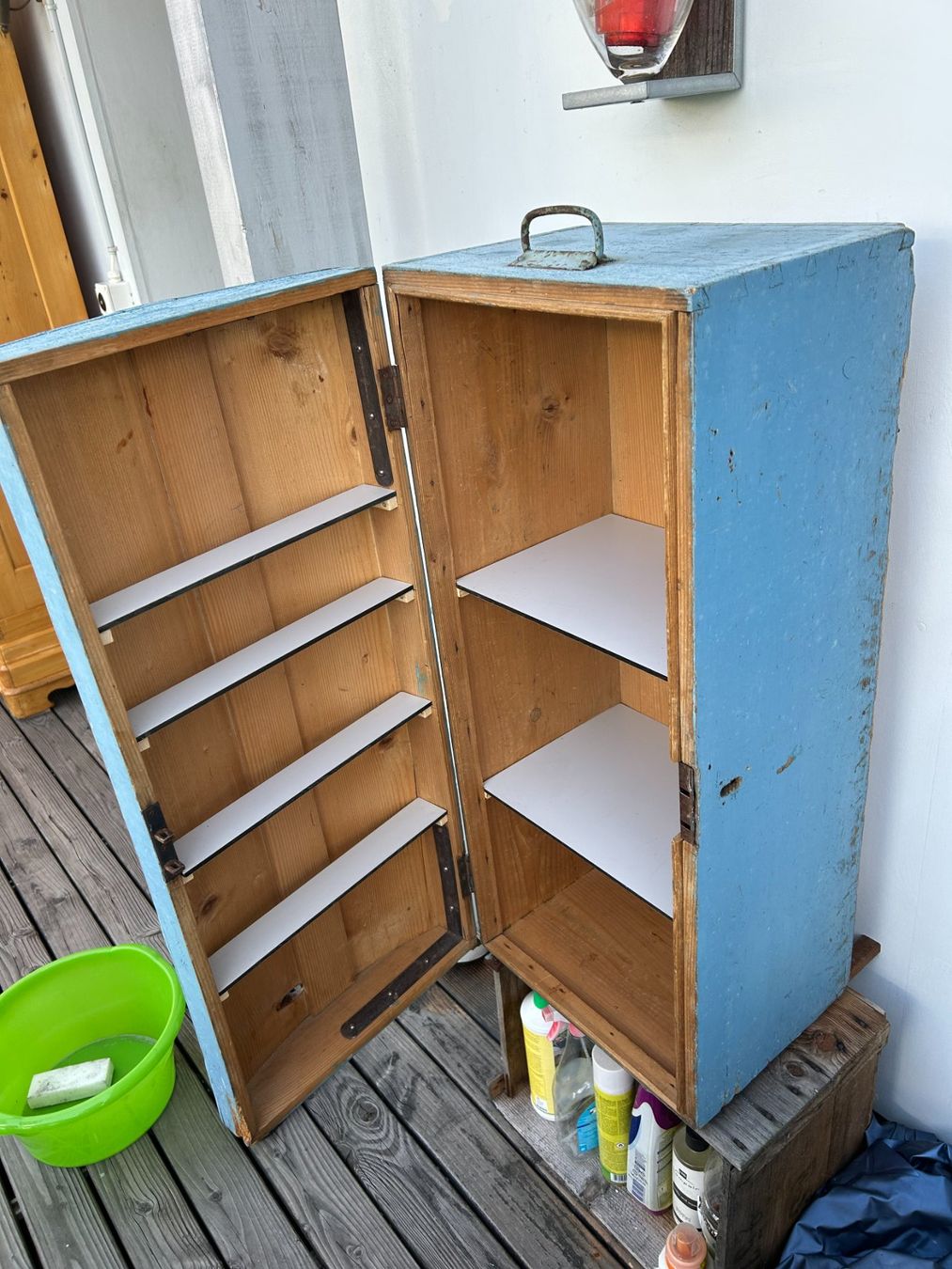 Armadi: Antiker Schrank, hellblau, einzigartig! – Usato da Arbon venduto da pschmid01 2