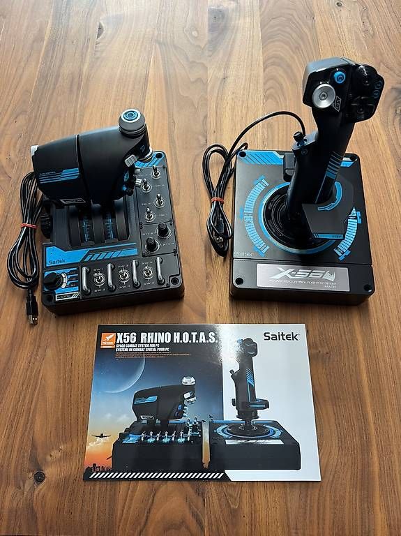 Saitek Controller: Saitek X56 rhino H.O.T.A.S – Usato da Wetzikon ZH venduto da