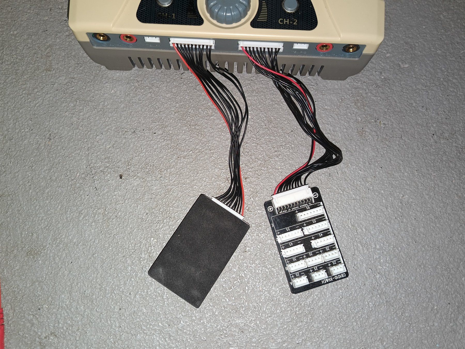 Accus, Chargeurs & Blocs d'alimentation: i Carger 4010 duo – D'occasion à Uznach par Rzeljko 5