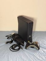 Xbox 360S 250GB avec accessories