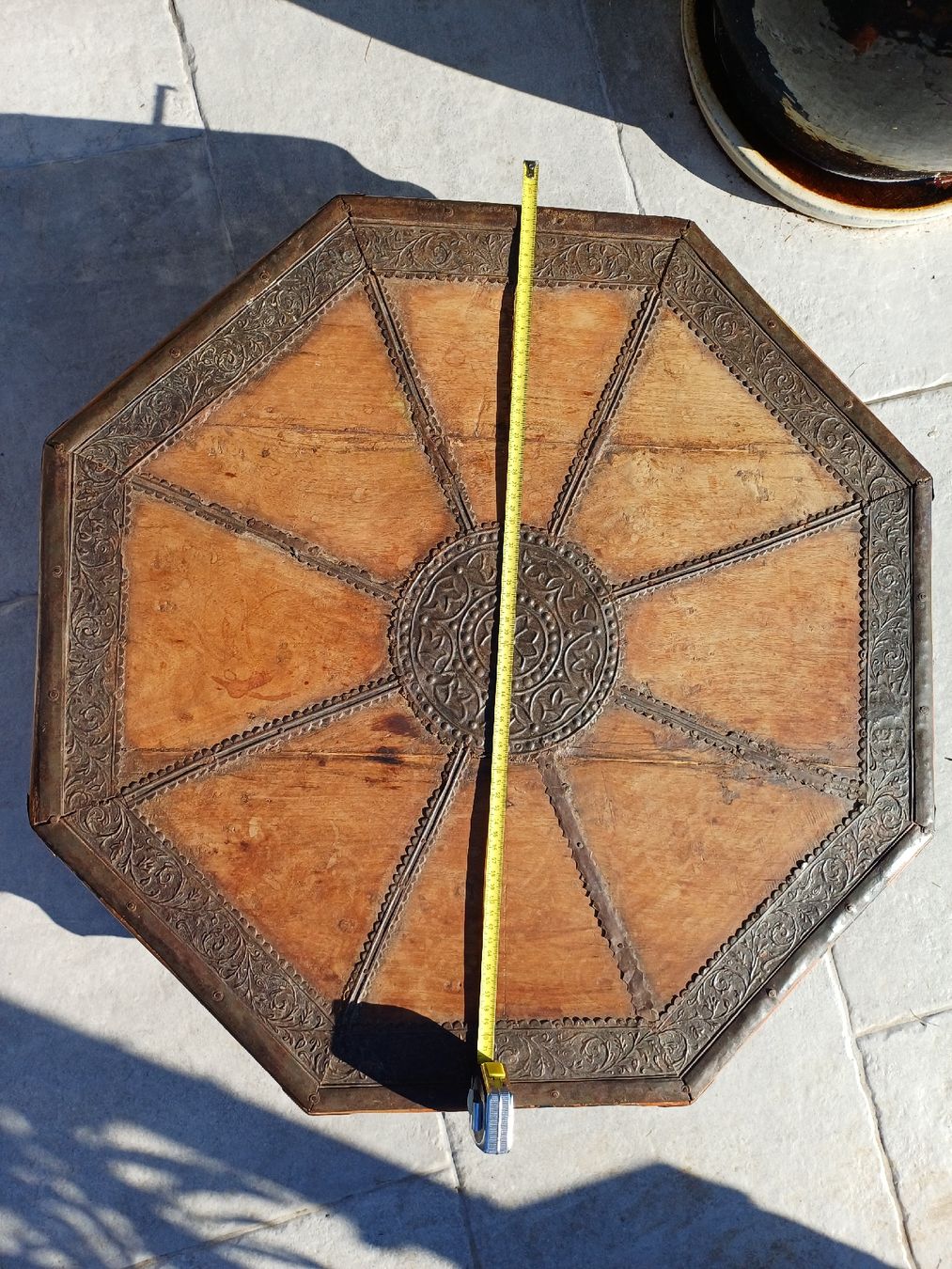 Tavoli: Ancienne table basse - Népal ou Nord de l'Inde – Usato da Begnins venduto da Drastic-Sound 5