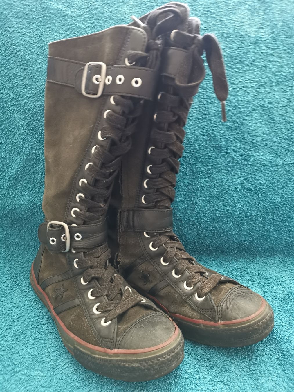 Scarpe da donna: Converse Stiefel Grösse 38.5 – Usato da Stäfa venduto da Pinky777