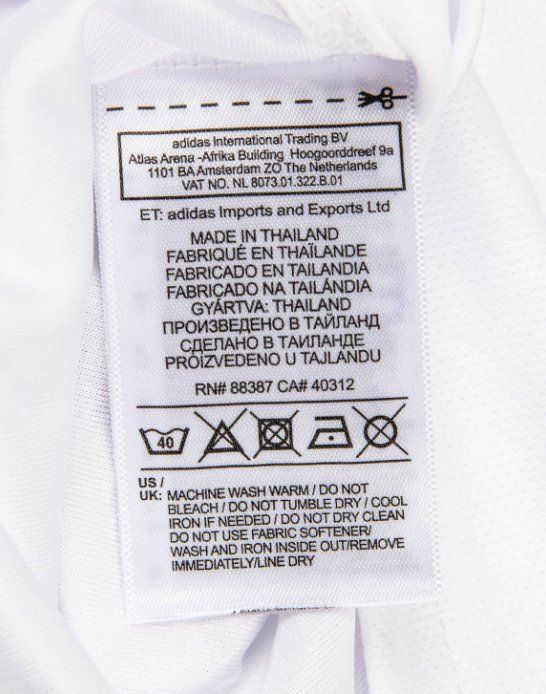 Canottiere & Pantaloni: Luka Modric Signed Jersey - Beckett – Usato da La Tour-de-Peilz venduto da Tyalos_Cards 2