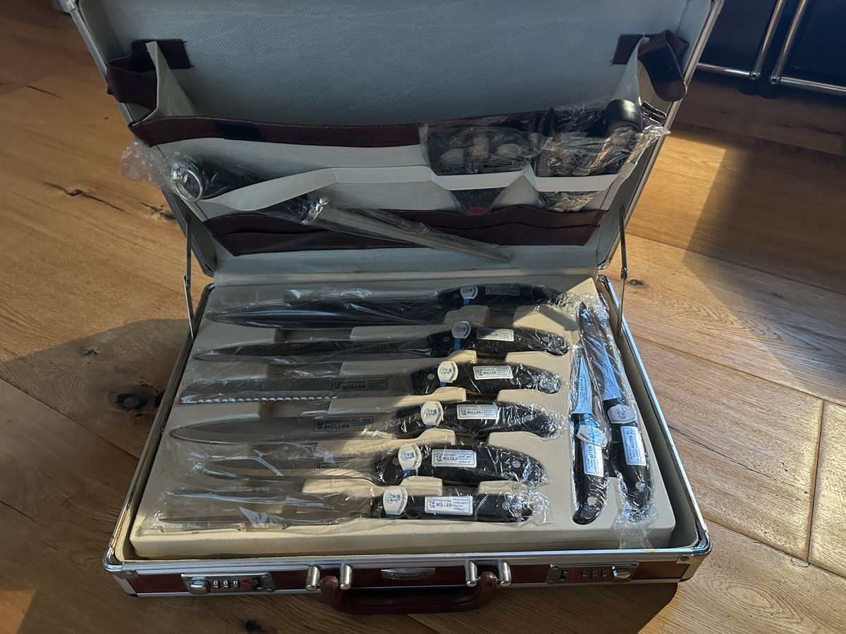Coltelli: 24 teiliges Messerset – Nuovo e nell'imballaggio originale da Au ZH venduto da Gresco