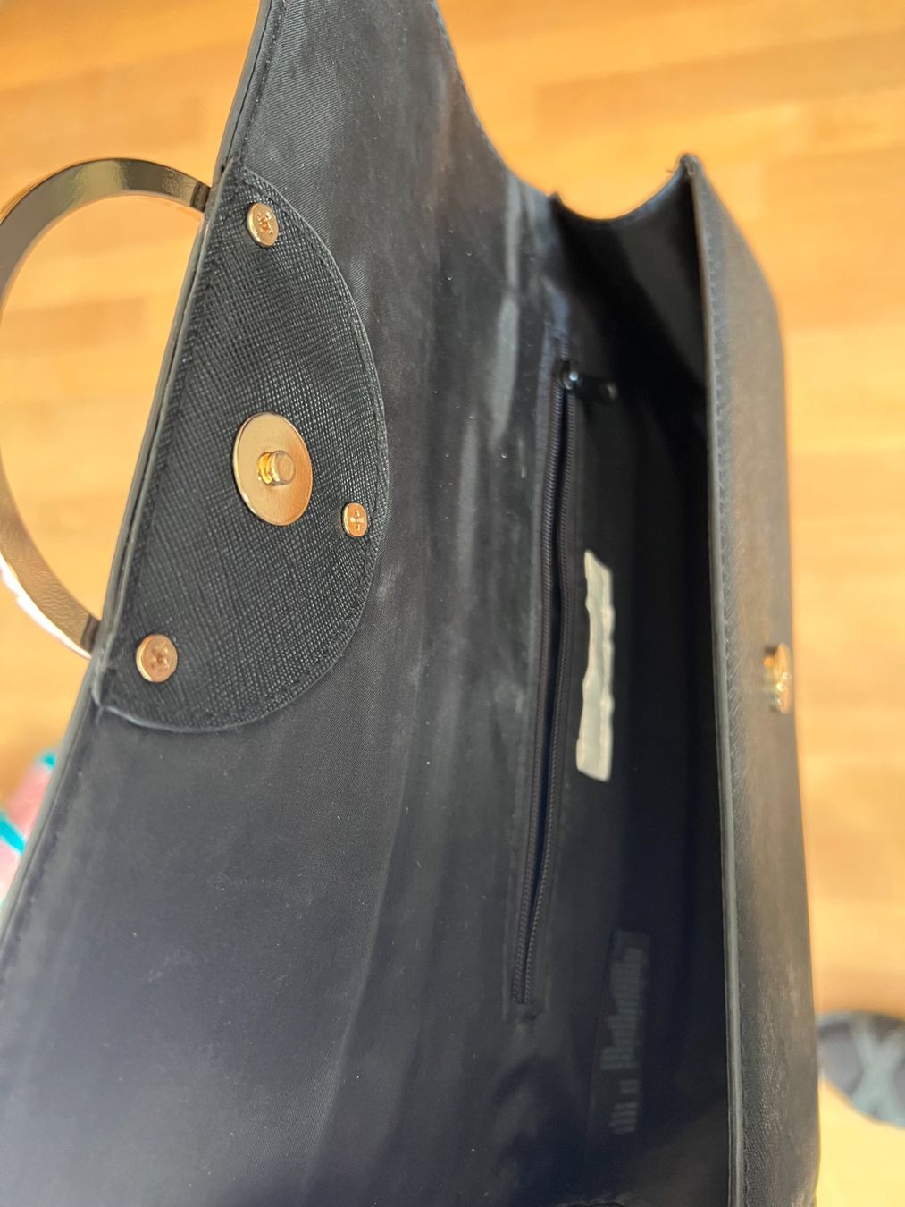 H&M Borse da donna: Tasche Clutch H&M – Usato da Ramlinsburg venduto da Ruebli.X.Beet 4