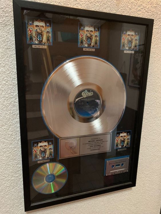 RIAA MULTI PLATIN AWARD: Michael Jackson (Gebraucht) in für CHF 800 ...