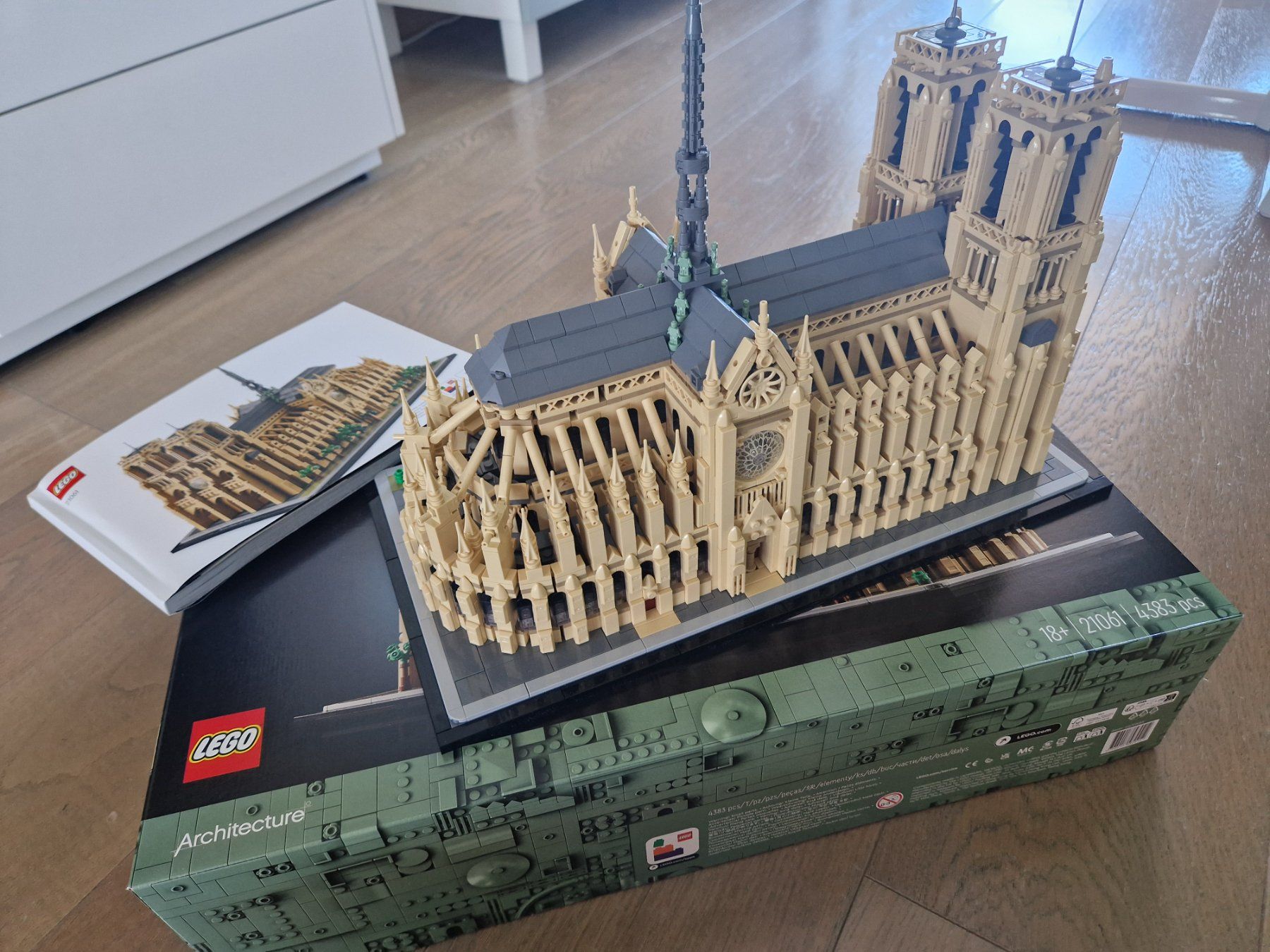 Lego Baukästen: Lego Notre-Dame de Paris – Neu (gemäss Beschreibung) aus Petit-Lancy von bibi1234 1