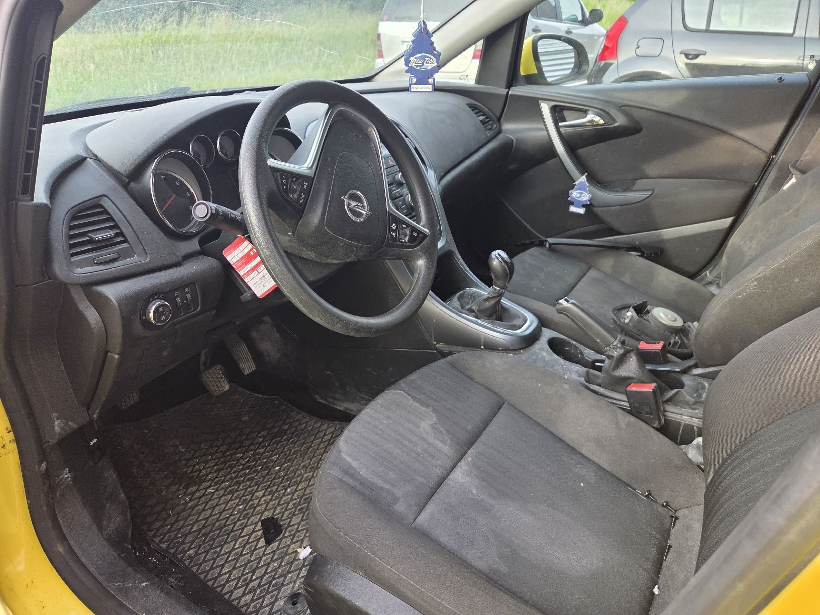 Opel Automobili: Opel Astra J 1.6 Diesel  – Difettoso da Solothurn venduto da LYRELA 3