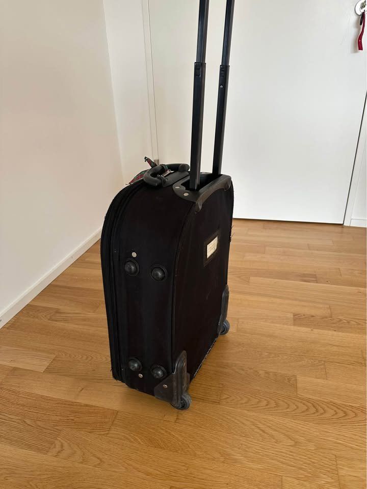 Autres aviation: Carry On Suitcase – D'occasion à Zürich par mc_172 6
