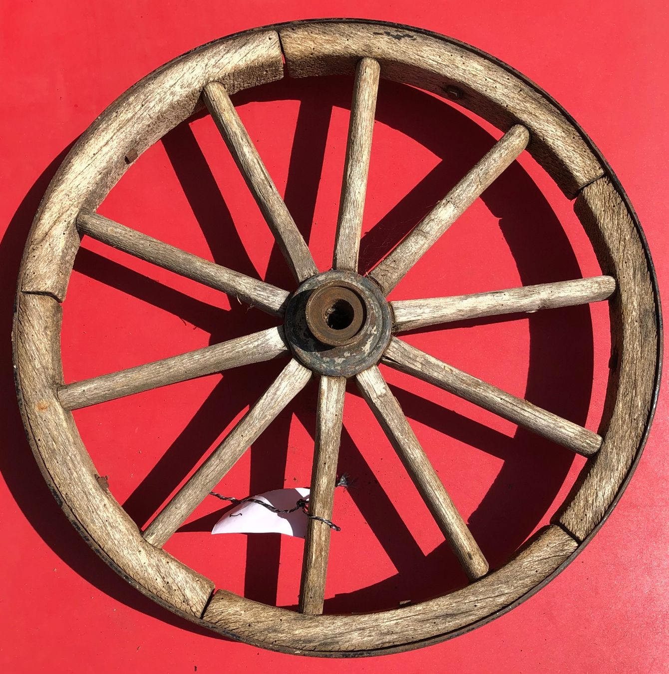 Tutte le decorazioni: Antikes Wagenrad (66 cm) - Vintage - Deko – Usato da Zürich venduto da swinguin