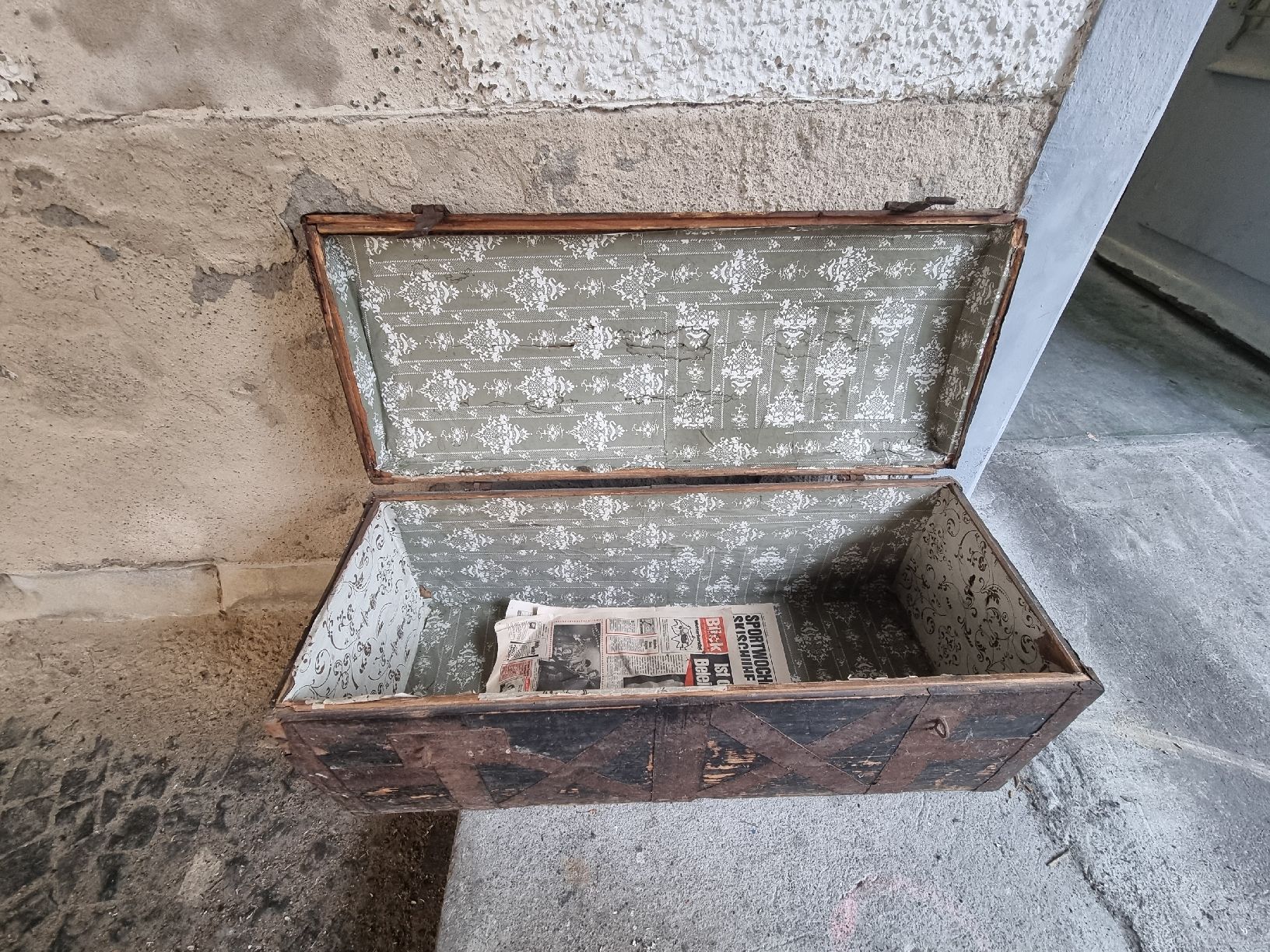 Articoli in legno: antike Schatztruhe – Usato da Grub SG venduto da zulu15 4